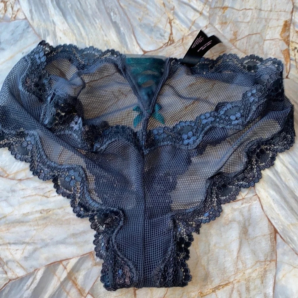 Victoria Secret Very Sexy Lace-up Vintage Cheeky Lace Trim Satin Thong Small